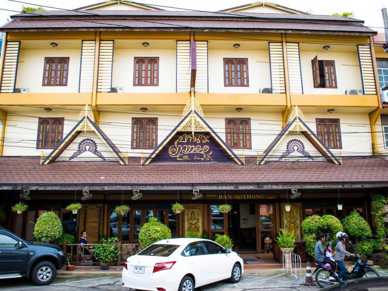 Ban Ao Thong Hotel Trang Exterior photo